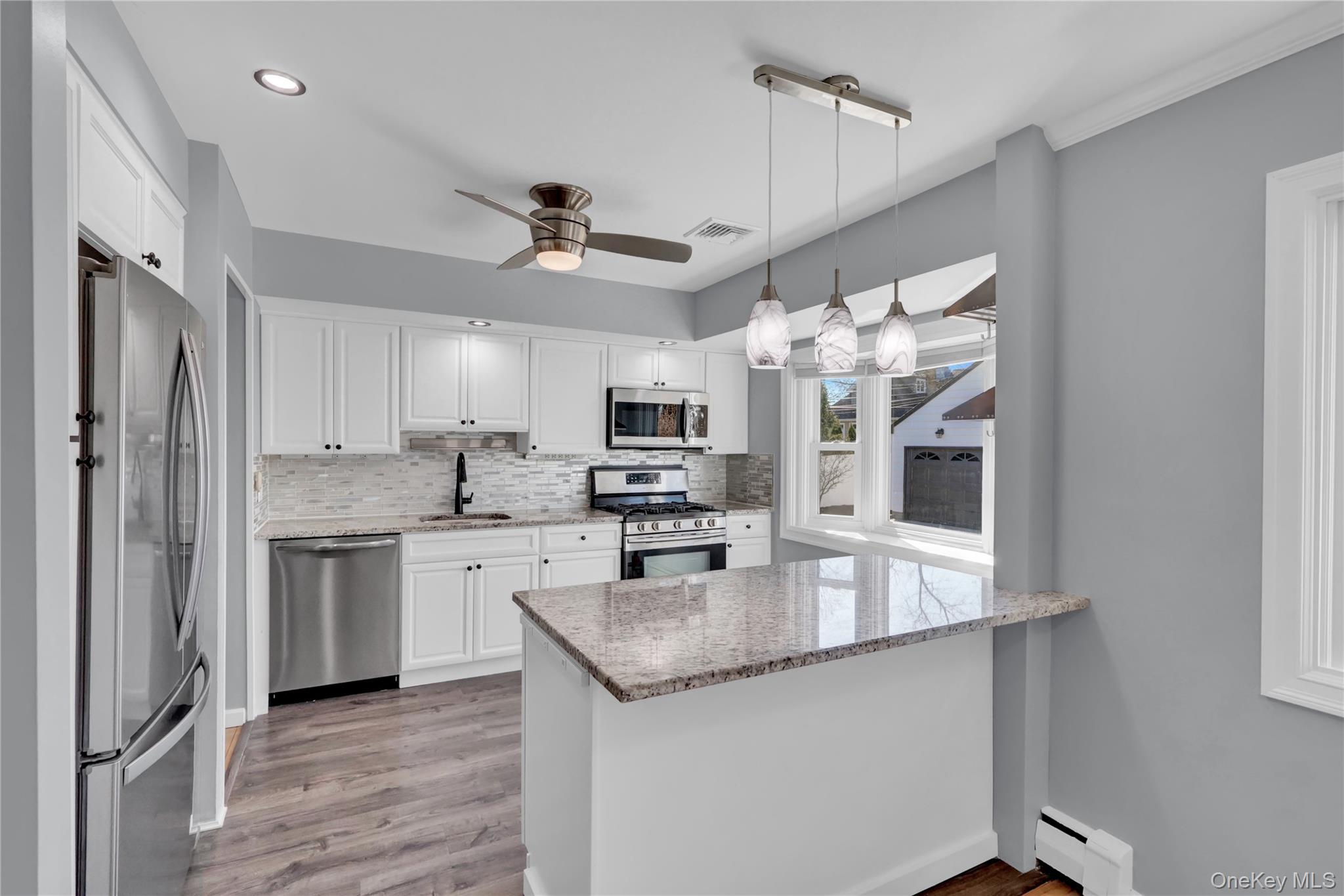 #5 photo, 19 Gardenia Drive, Commack , NY 11725