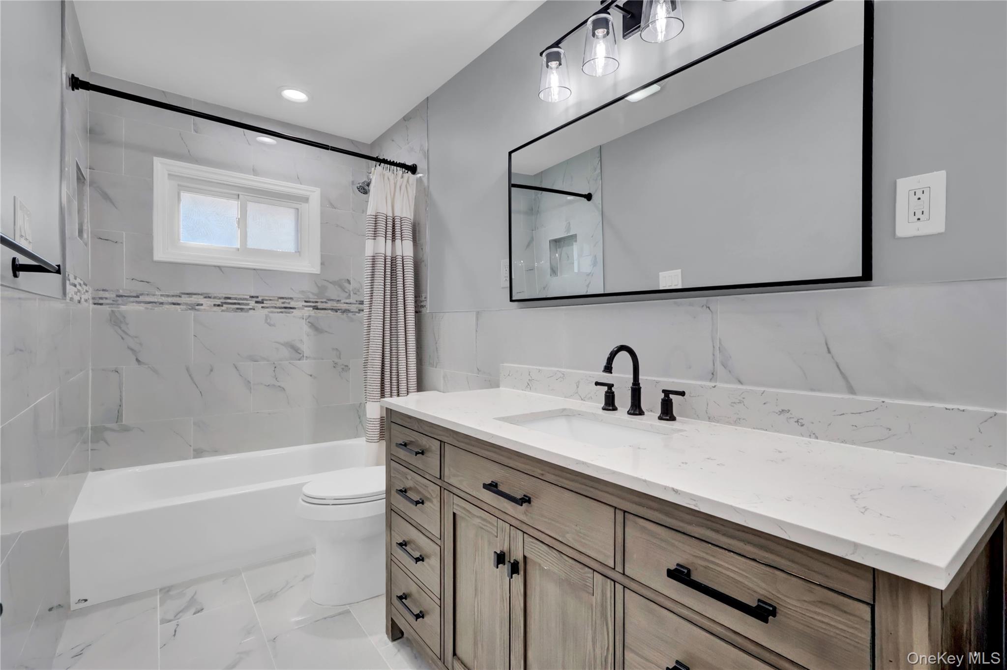 #7 photo, 19 Gardenia Drive, Commack , NY 11725