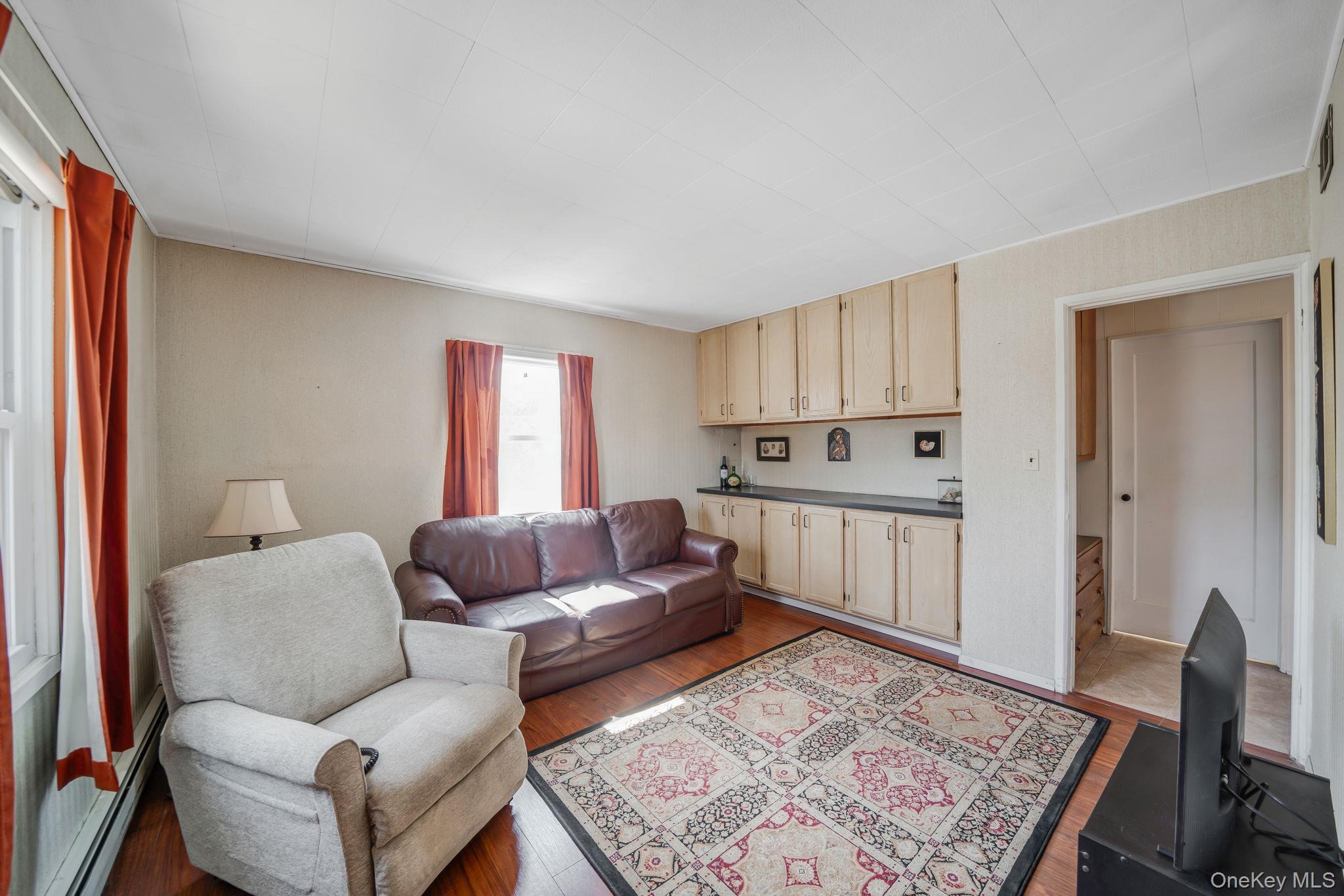 #10 photo, 7 Woodpecker Lane, Levittown , NY 11756