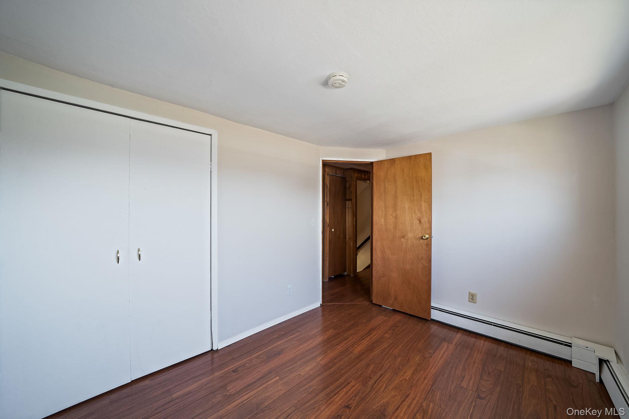 #17 photo, 7 Woodpecker Lane, Levittown , NY 11756