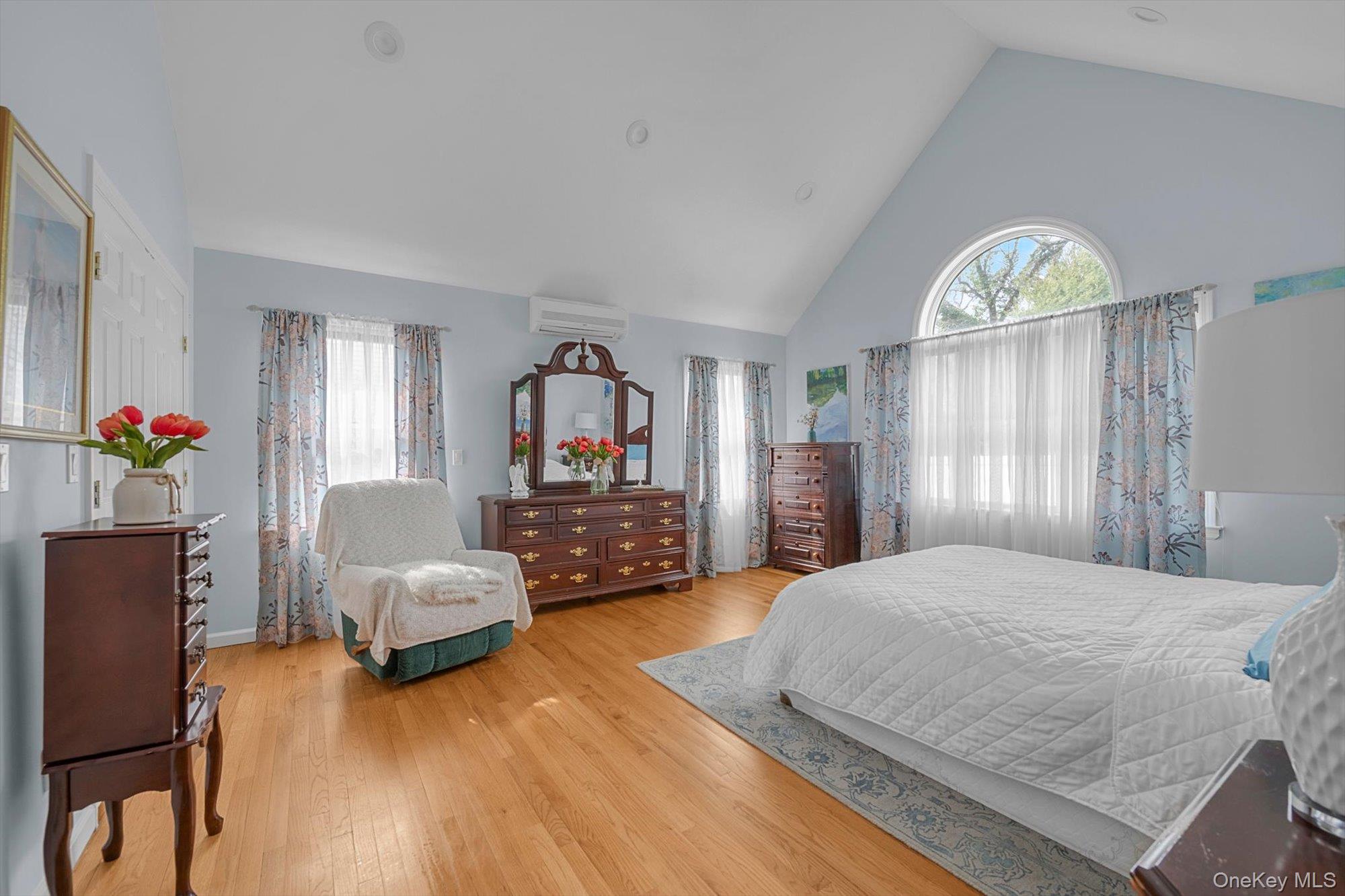 #12 photo, 19 Birchwood Drive, সাফোক কাউন্টি South Huntington , NY 11746