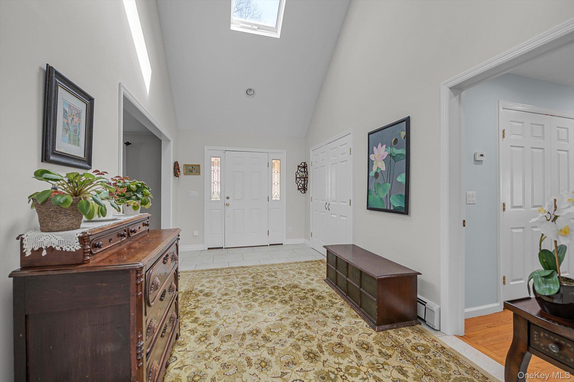 #2 photo, 19 Birchwood Drive, সাফোক কাউন্টি South Huntington , NY 11746