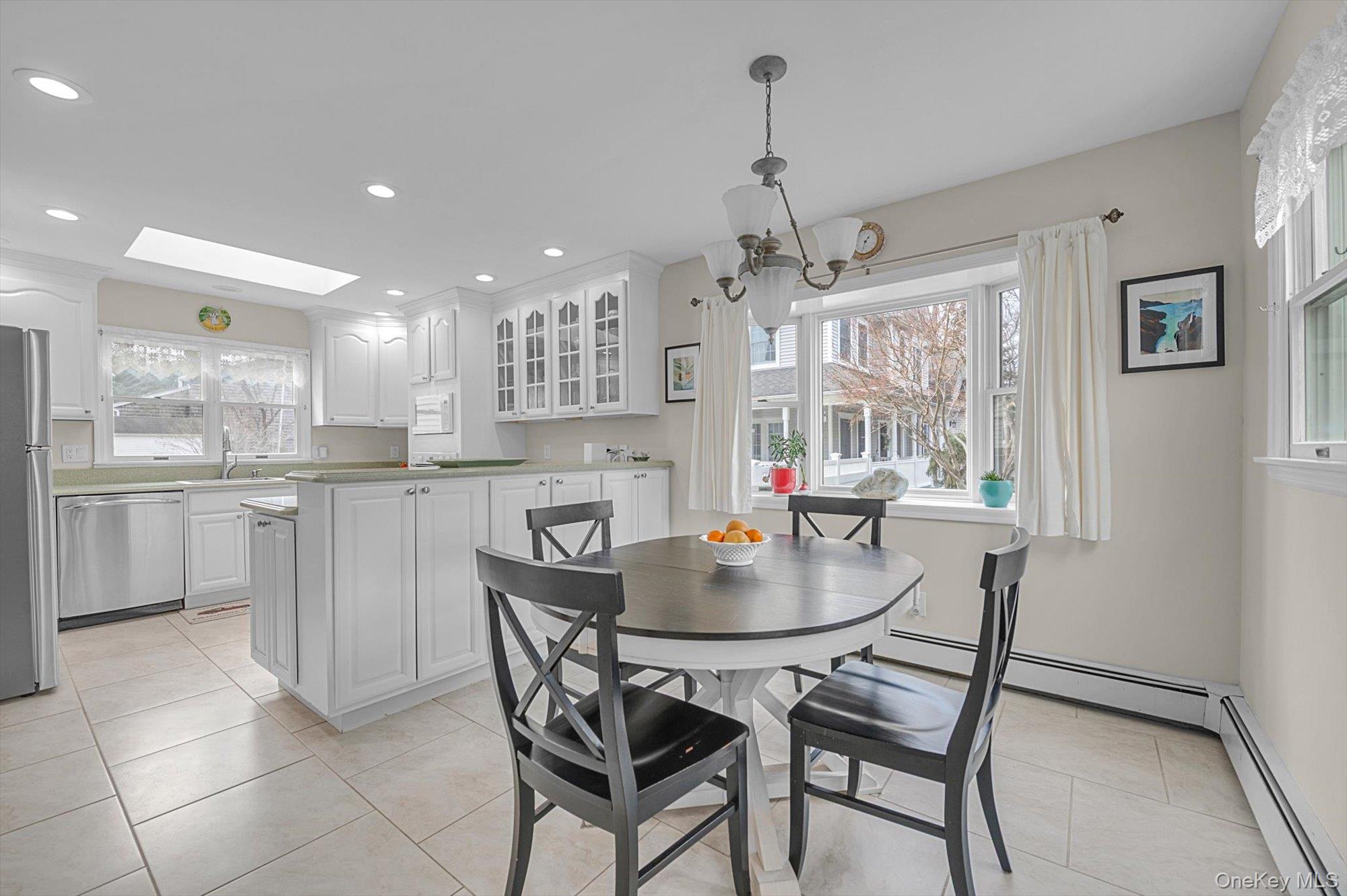 #8 photo, 19 Birchwood Drive, সাফোক কাউন্টি South Huntington , NY 11746