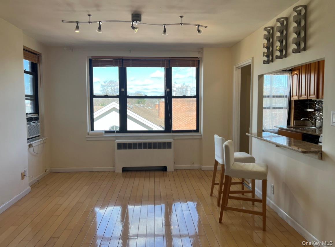 #2 photo, 1 Maple Drive, Great Neck , NY 11021