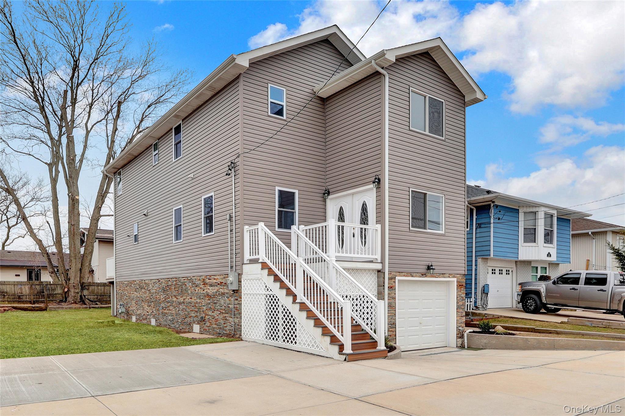 #1 photo, 1010 California Place, Island Park , NY 11558