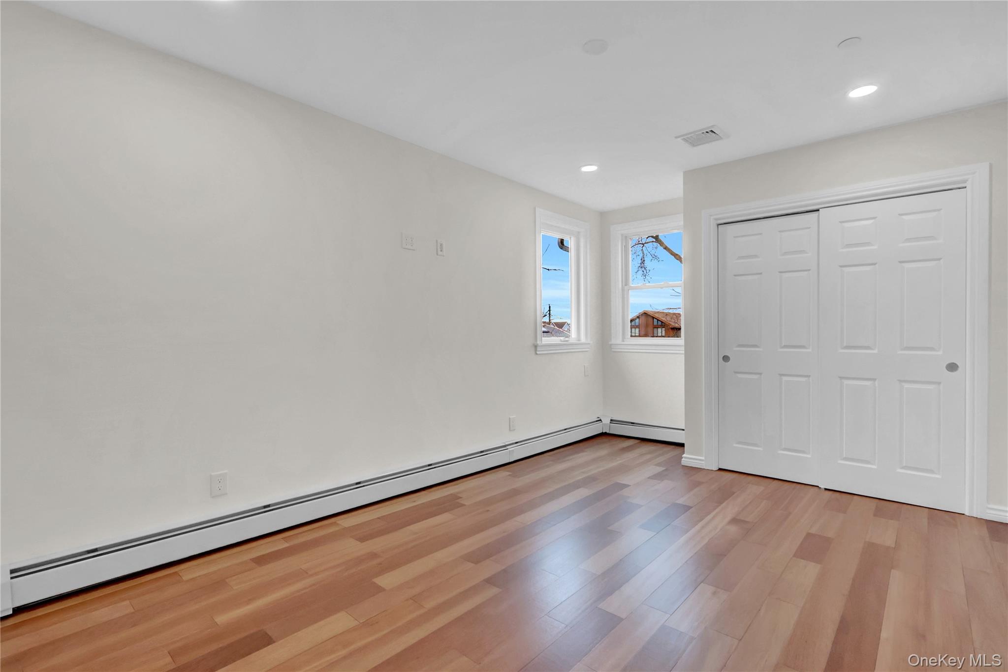 #17 photo, 1010 California Place, Island Park , NY 11558