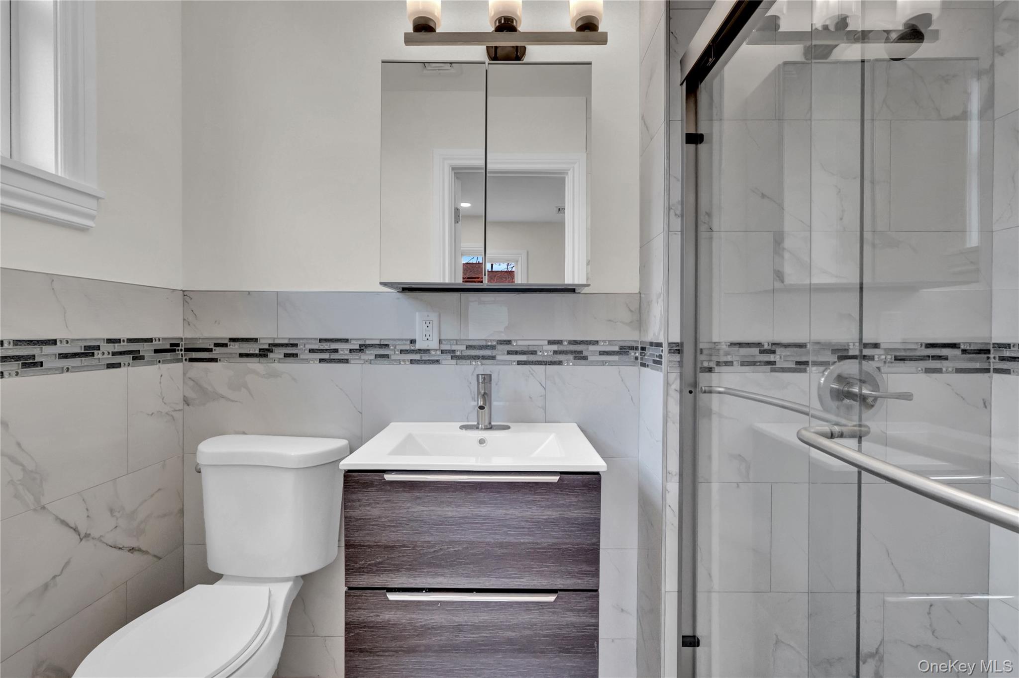 #18 photo, 1010 California Place, Island Park , NY 11558