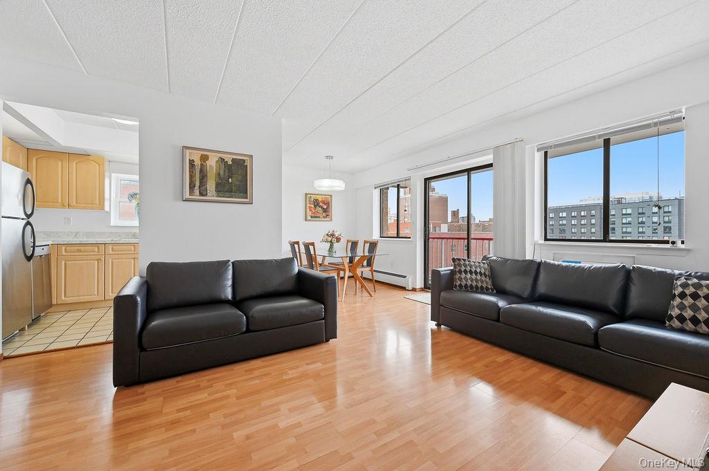 #5 photo, 133-36 41st Road, Flushing , NY 11355