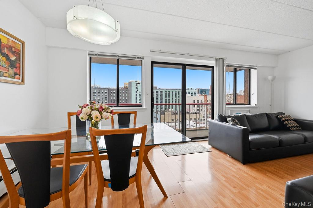 #8 photo, 133-36 41st Road, Flushing , NY 11355