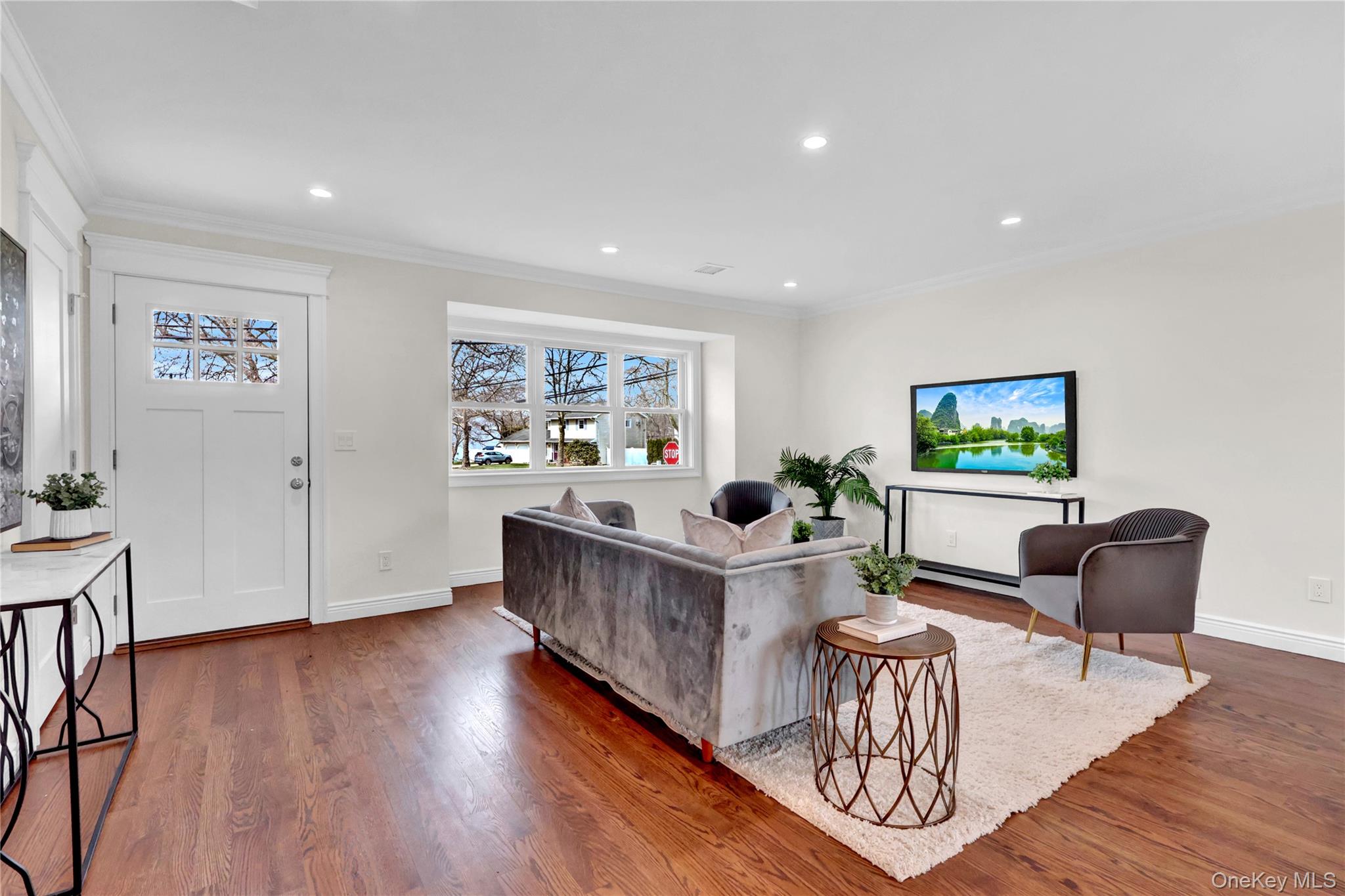 #4 photo, 10 Poet Lane, সাফোক কাউন্টি Greenlawn , NY 11740