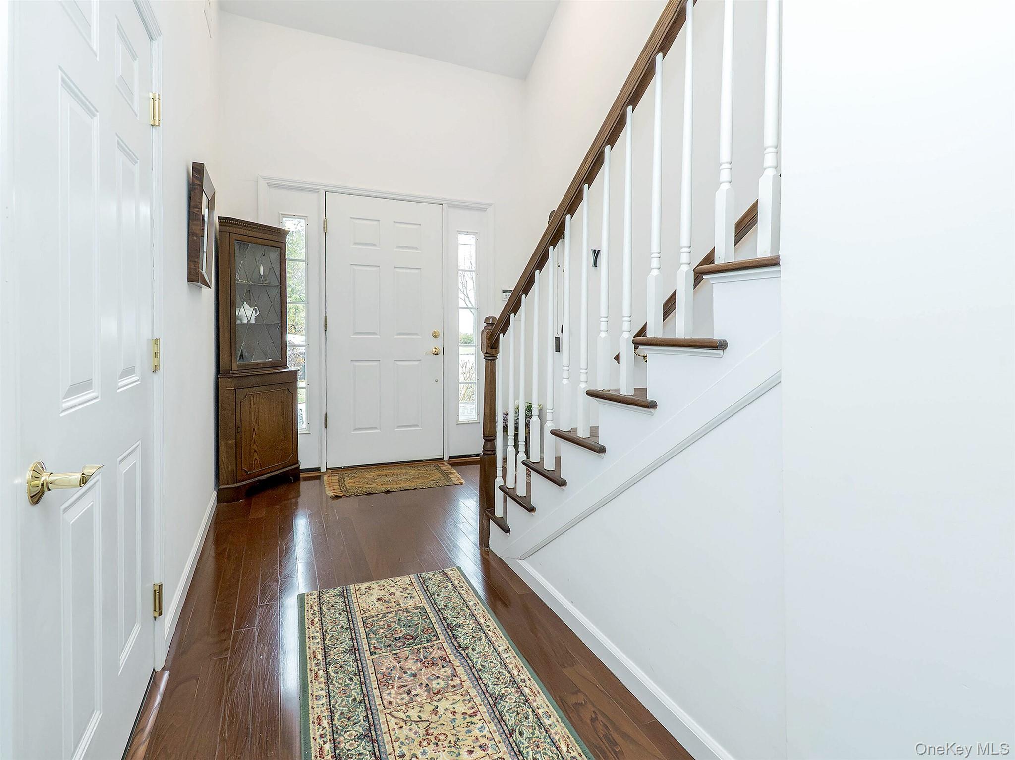 #4 photo, 174 Pond View Drive, Port Washington , NY 11050