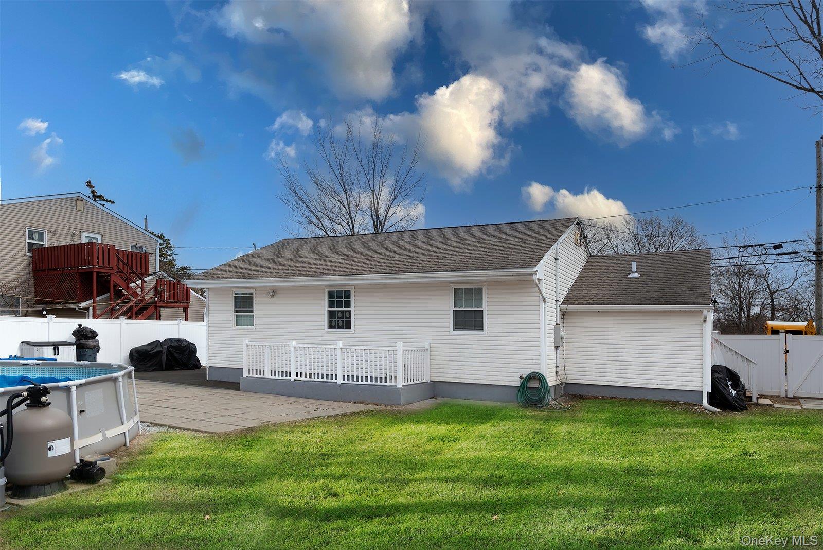 #4 photo, 178 Timberline Drive, सफ़ोक काउंटी Brentwood , NY 11717