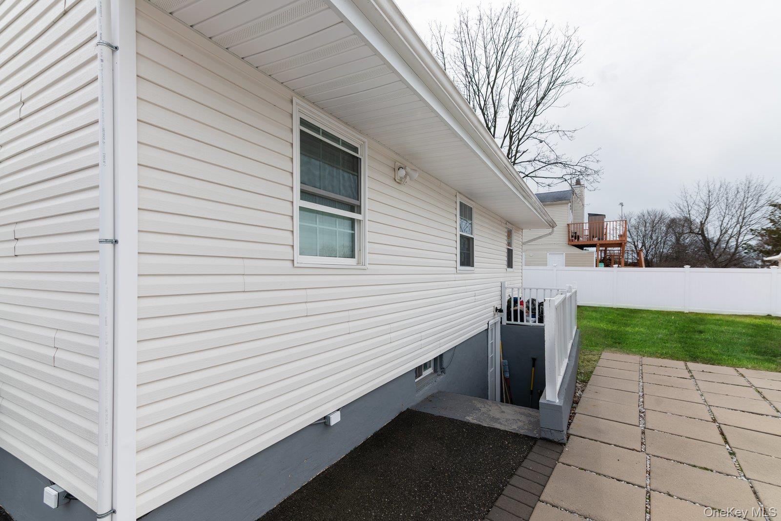 #6 photo, 178 Timberline Drive, सफ़ोक काउंटी Brentwood , NY 11717