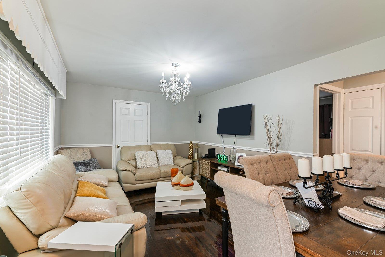 #8 photo, 178 Timberline Drive, सफ़ोक काउंटी Brentwood , NY 11717