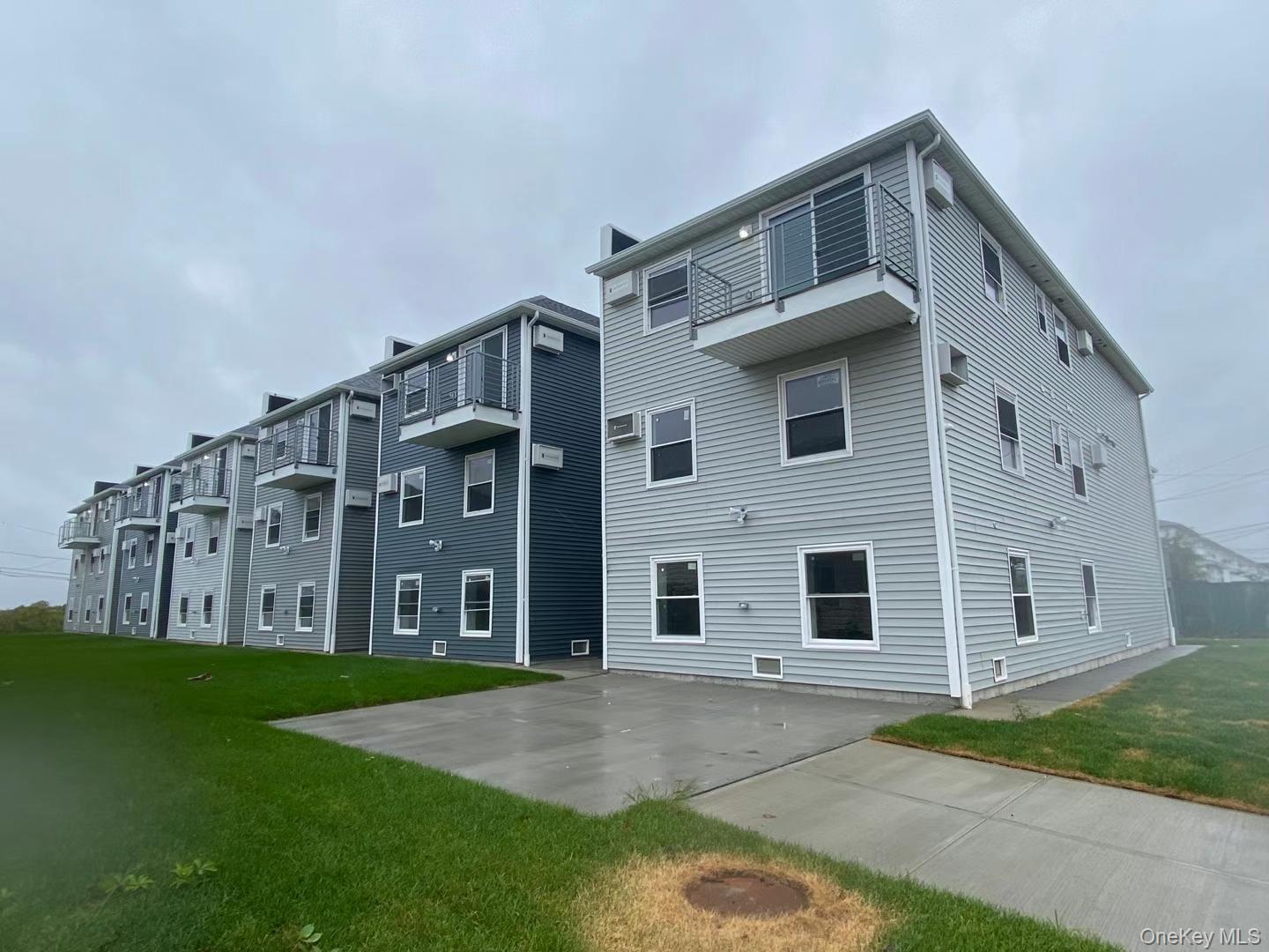 #11 photo, 605 Barbadoes Drive, Arverne , NY 11692