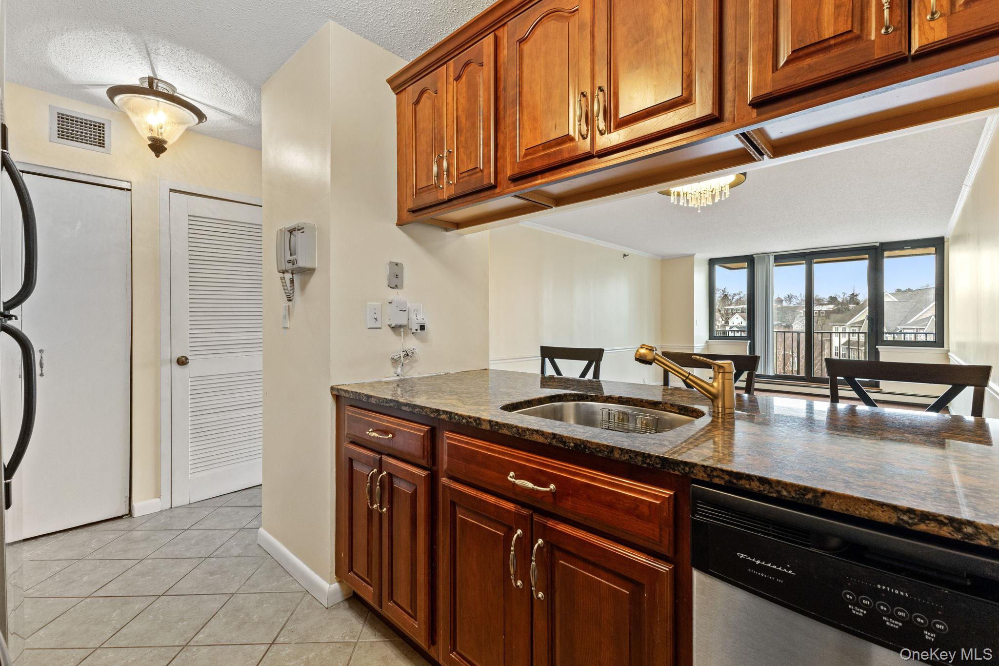 #6 photo, 25 Rockledge Avenue, White Plains , NY 10601