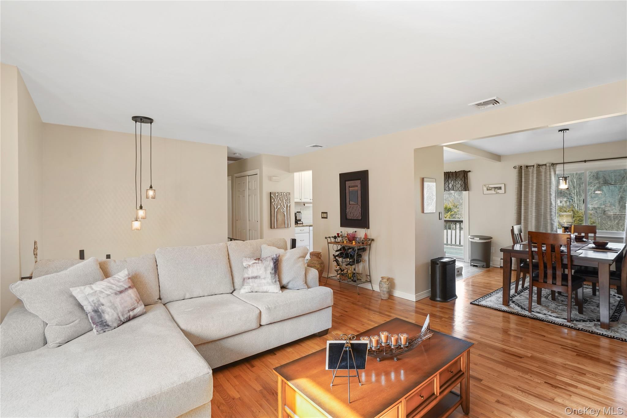 #6 photo, 75 Lincoln Street, Sloatsburg , NY 10974