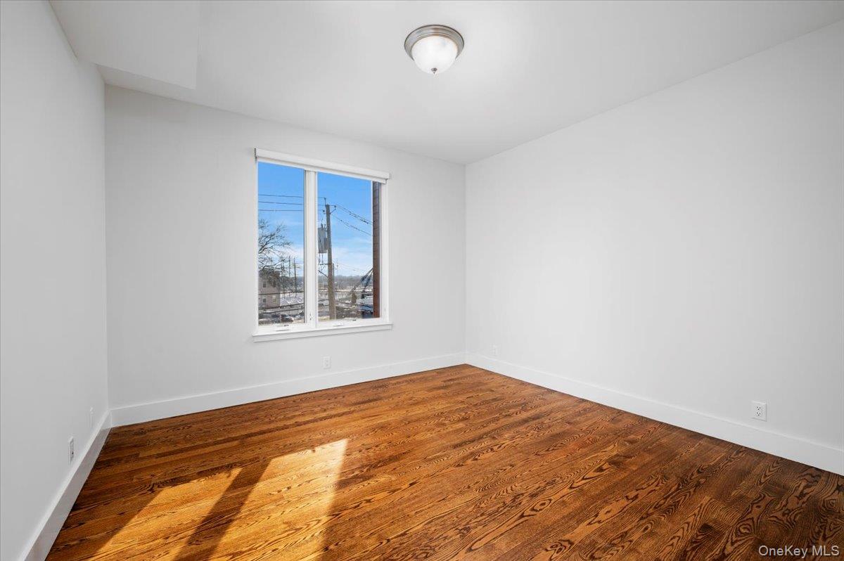 #12 photo, 422 E Boston Post Road, Mamaroneck , NY 10543