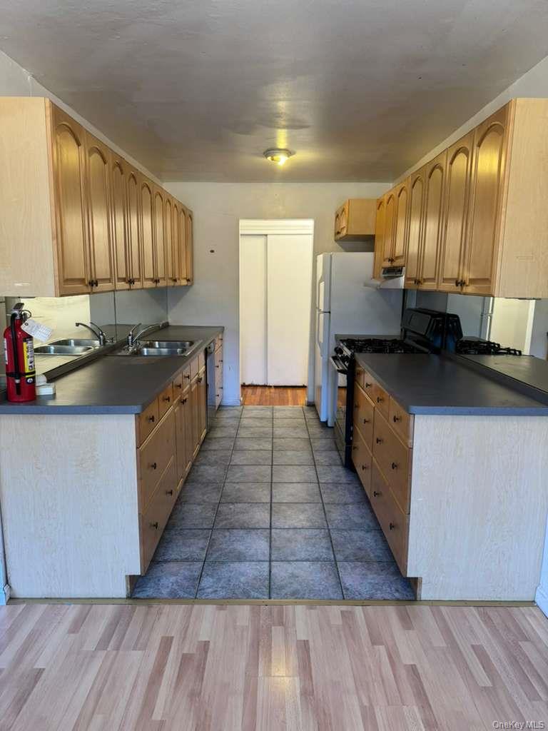 #8 photo, 200 Kearsing Parkway, Monsey , NY 10952