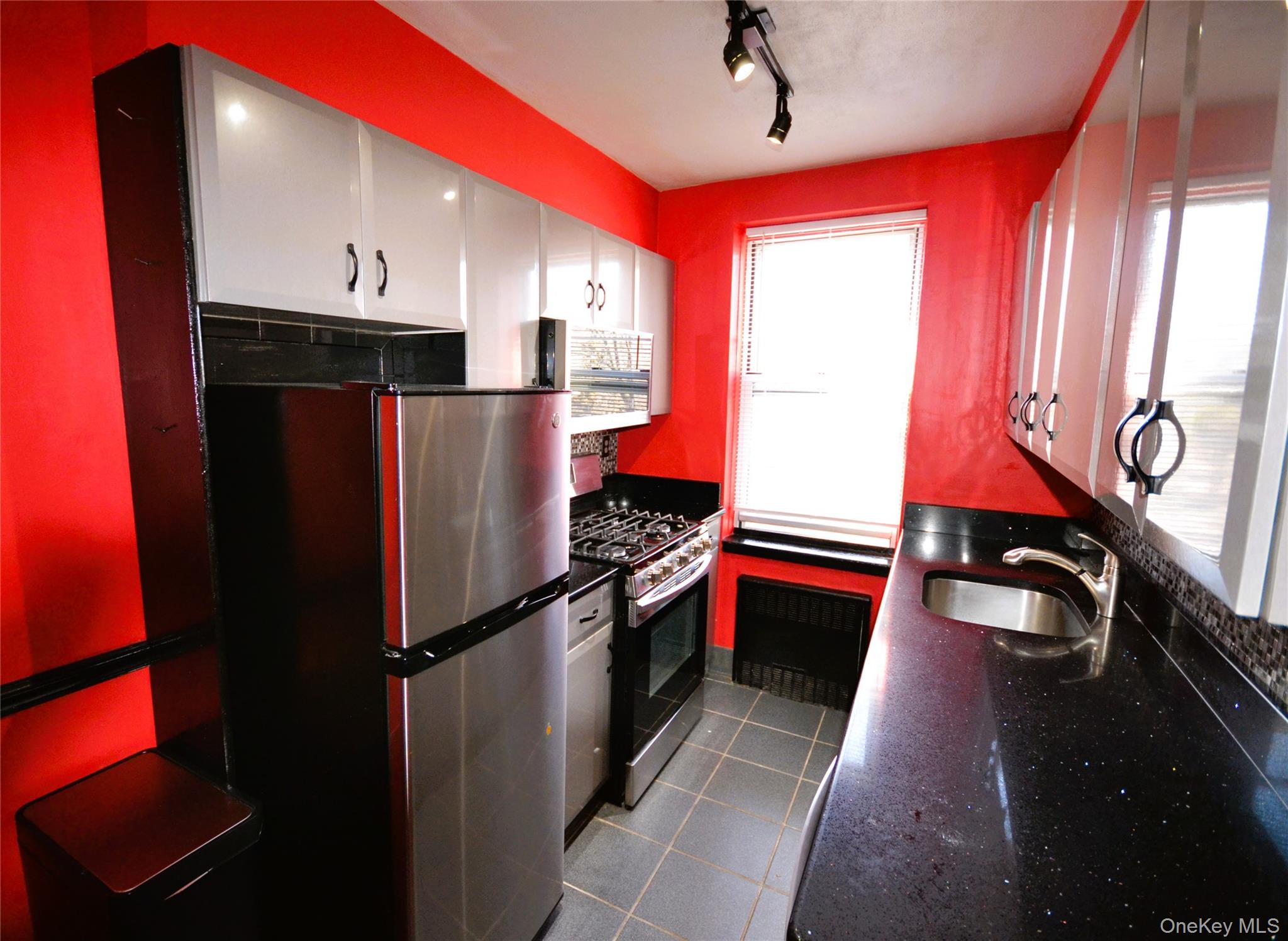 #7 photo, 247 Parkview Avenue, Bronxville , NY 10708