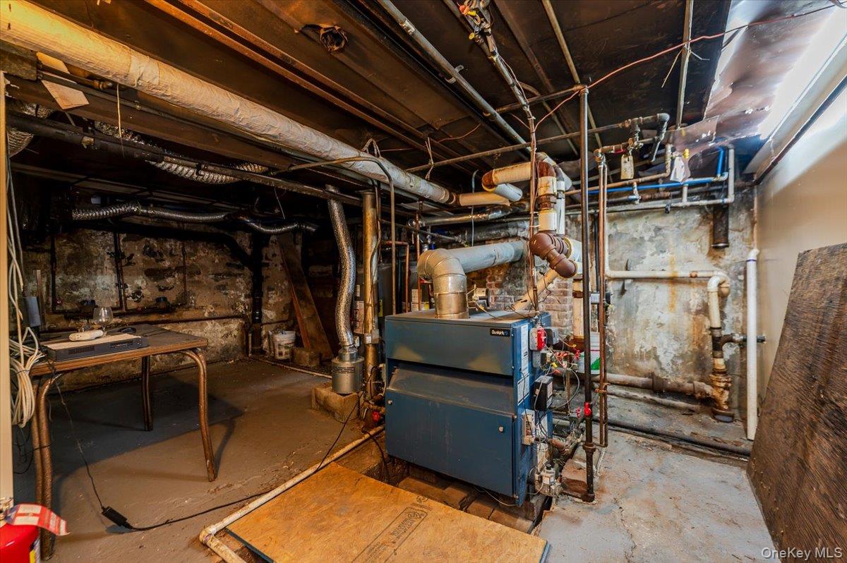 #18 photo, 2918 Bruckner Boulevard, Bronx , NY 10465