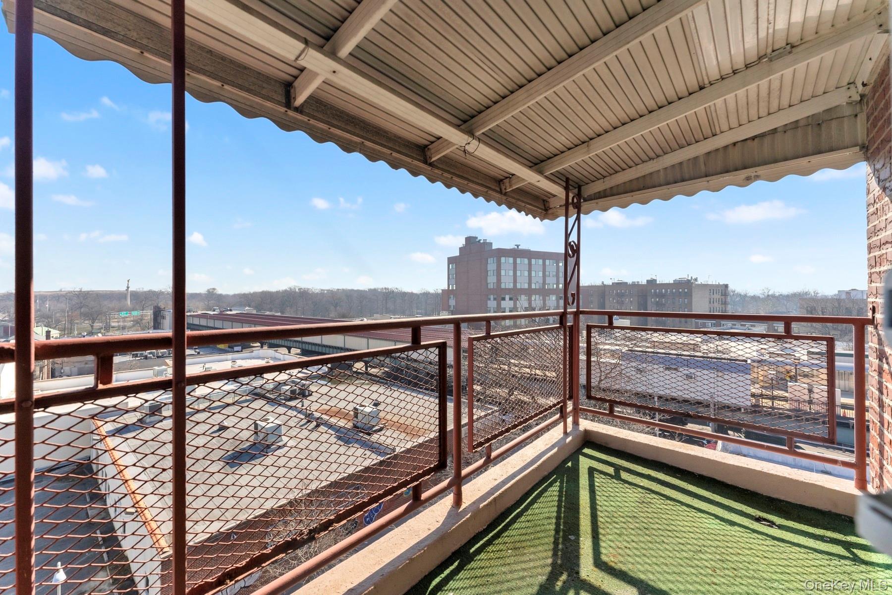 #1 photo, 2015 Saint Paul Avenue, ব্রঙ্কস Bronx , NY 10461