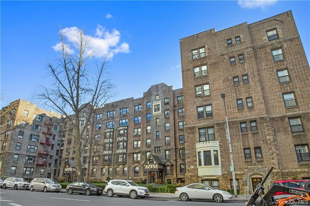 #12 photo, 254 Martine Avenue, White Plains , NY 10601