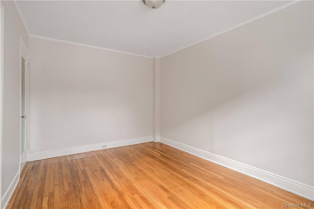 #8 photo, 254 Martine Avenue, White Plains , NY 10601