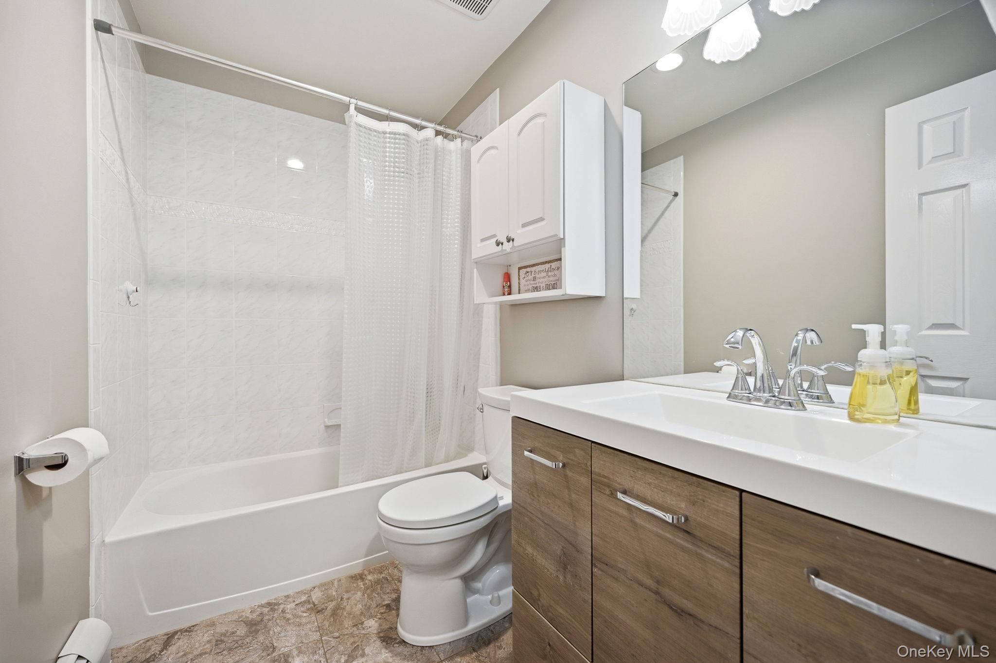 #19 photo, 1 Penny Lane, West Nyack , NY 10994