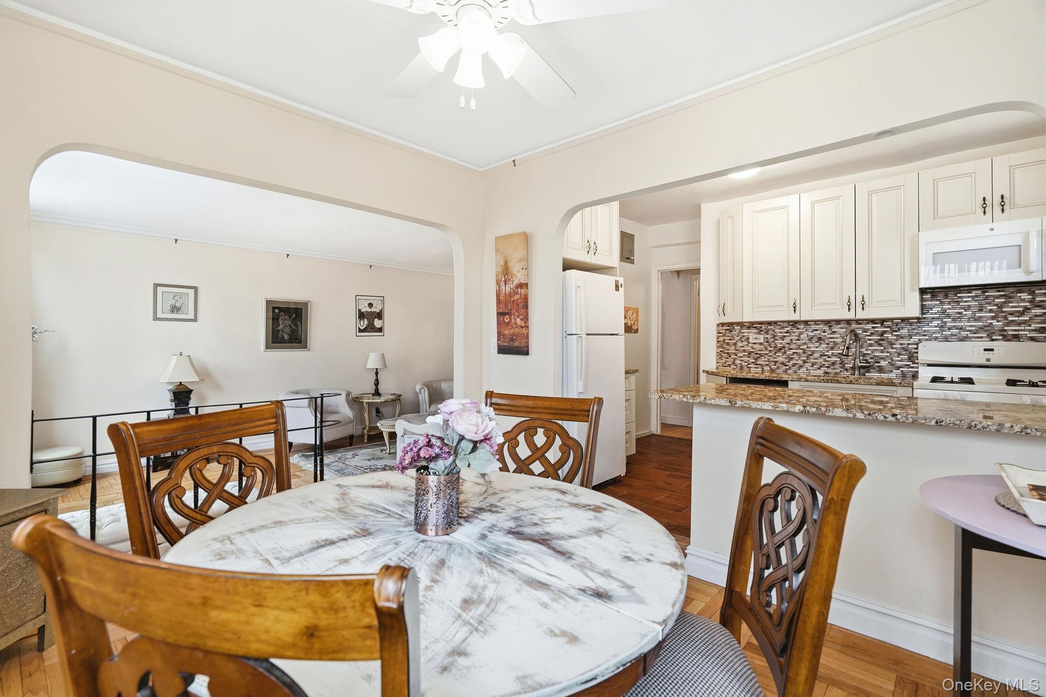 #10 photo, 601 Pelham Parkway, Bronx , NY 10467