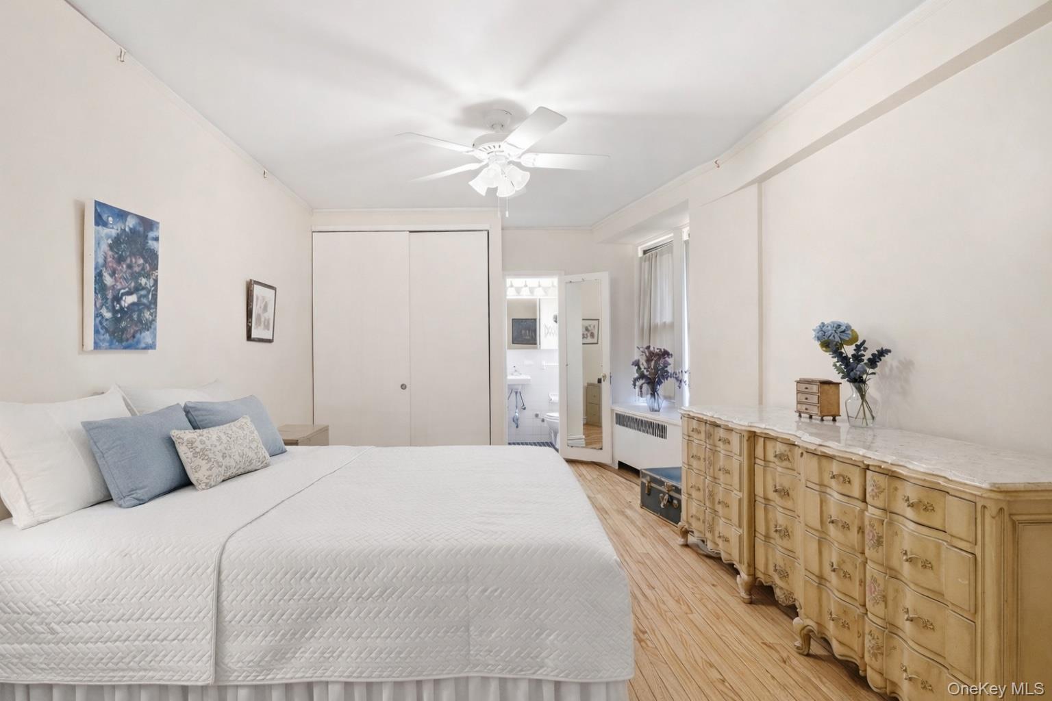 #3 photo, 601 Pelham Parkway, Bronx , NY 10467