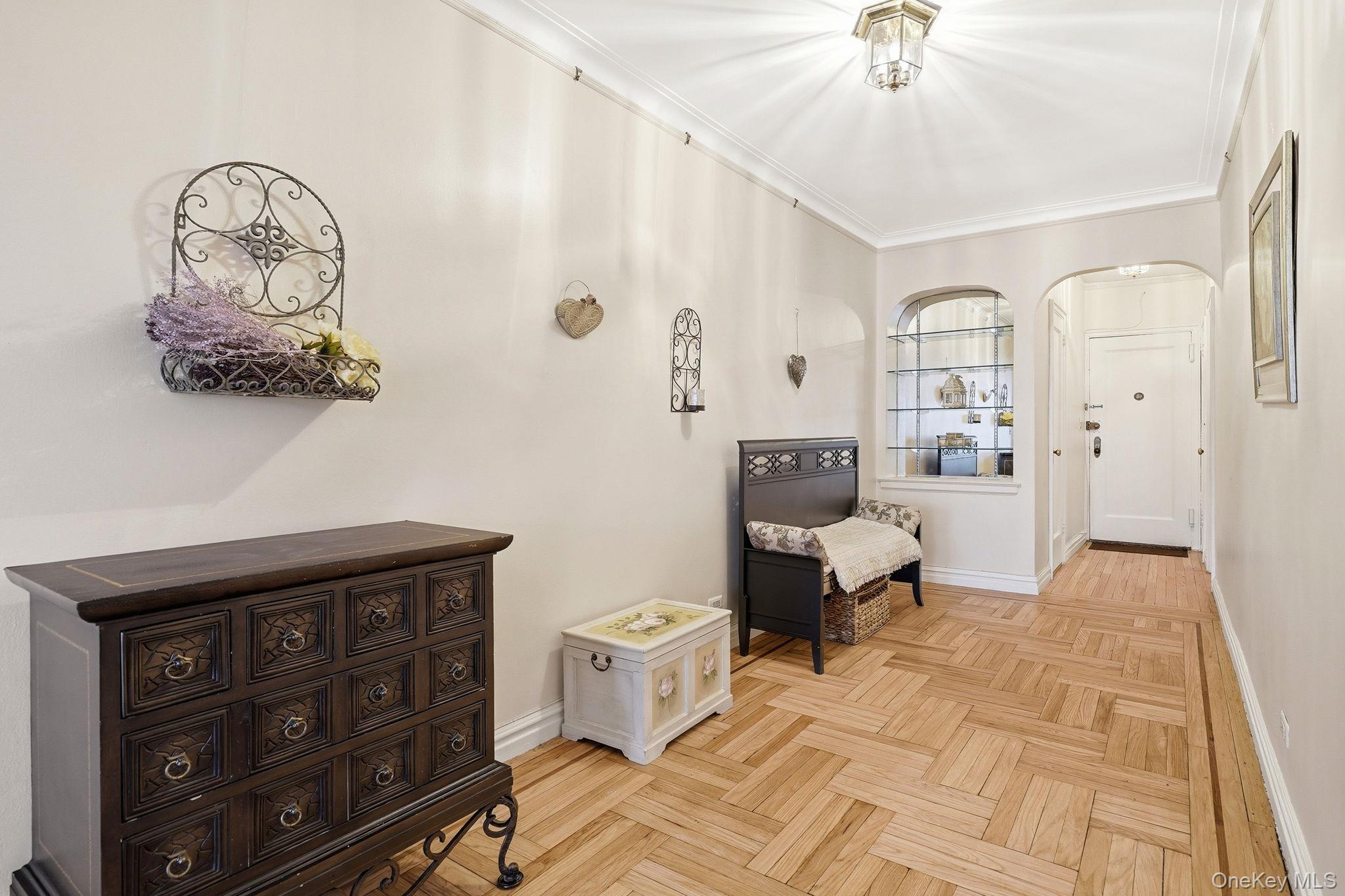 #7 photo, 601 Pelham Parkway, Bronx , NY 10467