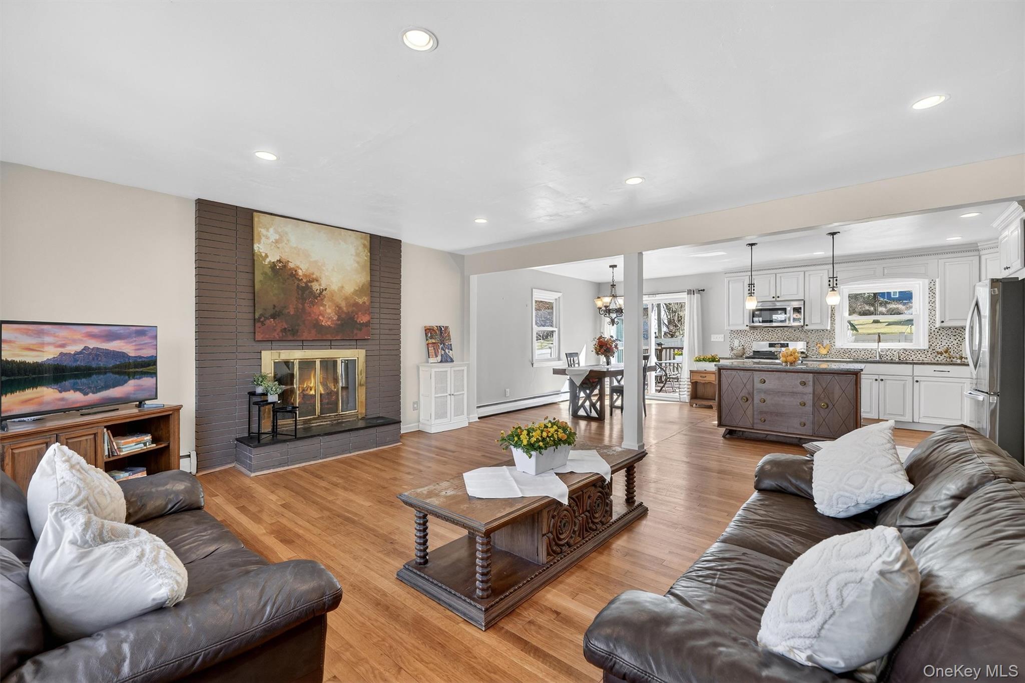 #4 photo, 82 Taxter Road, Irvington , NY 10533