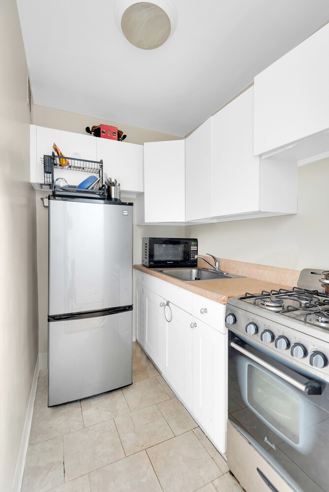 #3 photo, 150 E 37TH Street, Murray Hill , NY 10016
