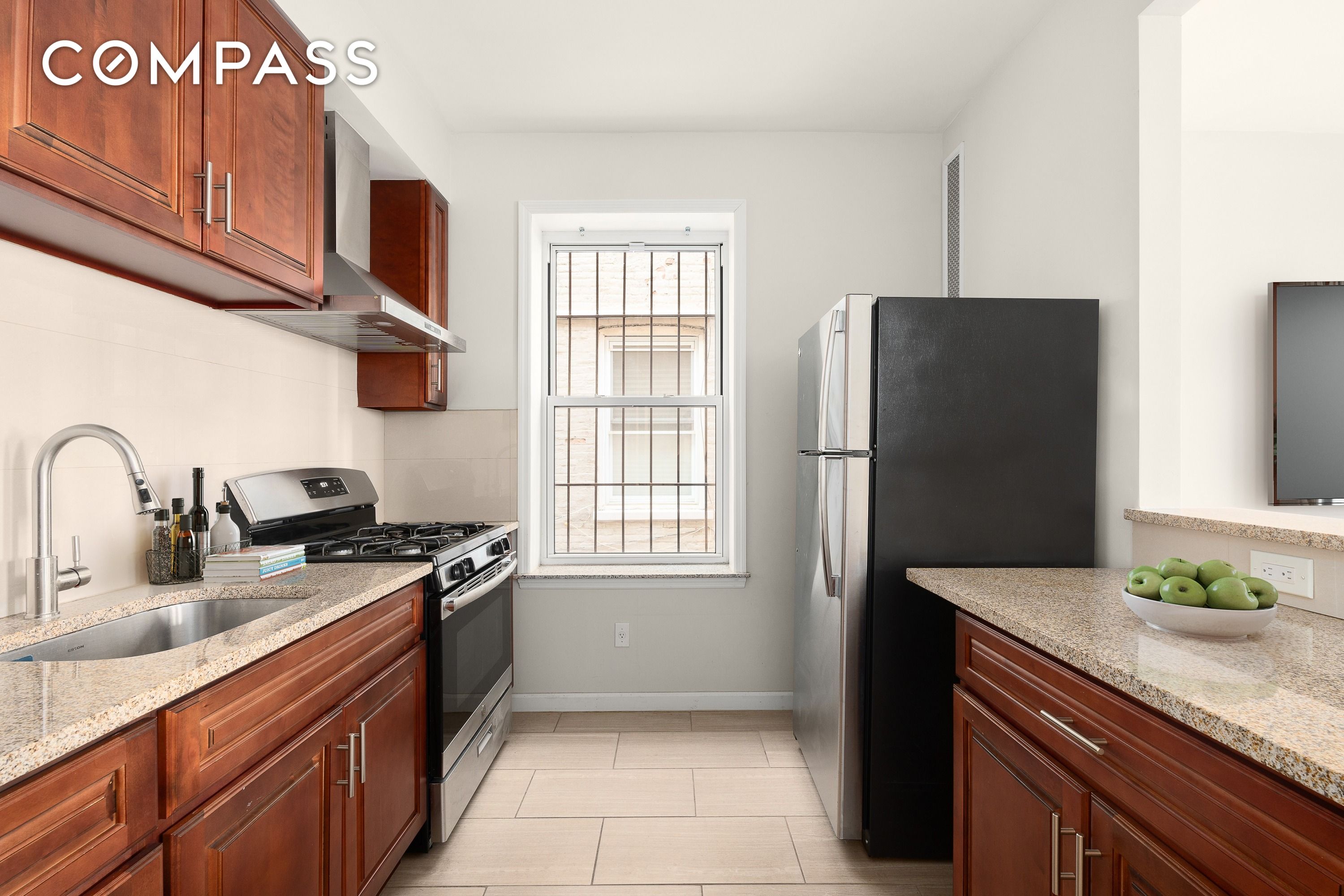 #4 photo, 28 Lefferts Avenue, Prospect Lefferts Gardens , NY 11225