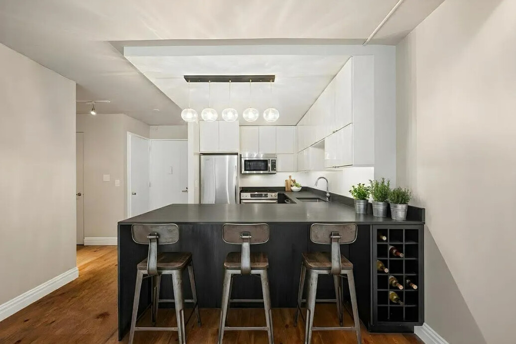 #4 photo, 2 S END Avenue, Battery Park City , NY 10280