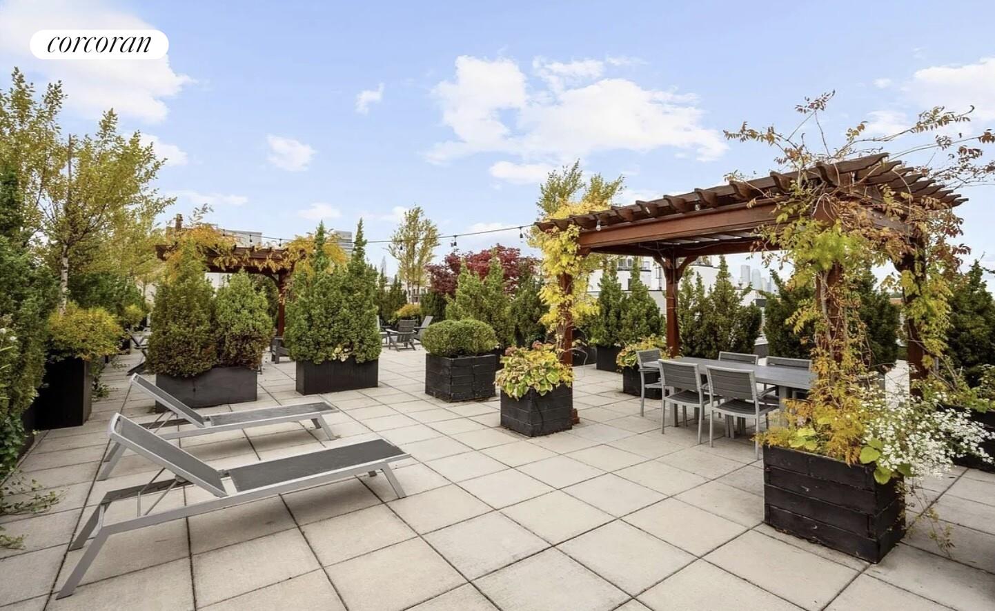 #17 photo, 214 N 11TH Street, Williamsburg , NY 11211