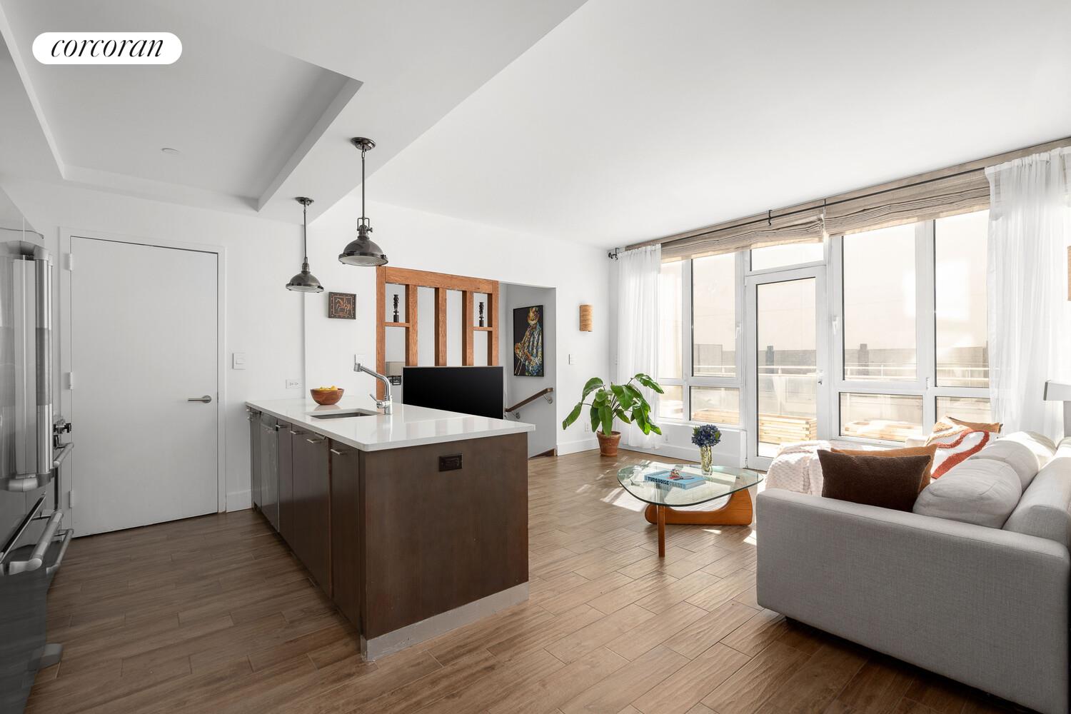 #5 photo, 214 N 11TH Street, Williamsburg , NY 11211