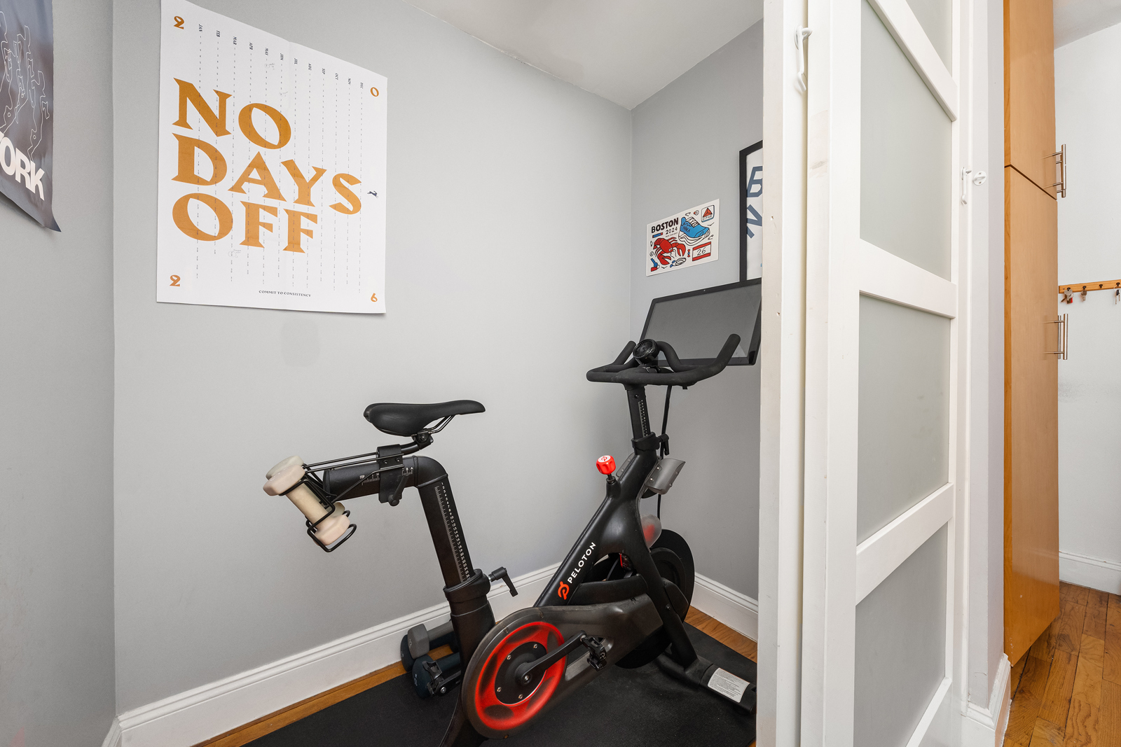 #8 photo, 220 E 87th Street, Yorkville , NY 10128