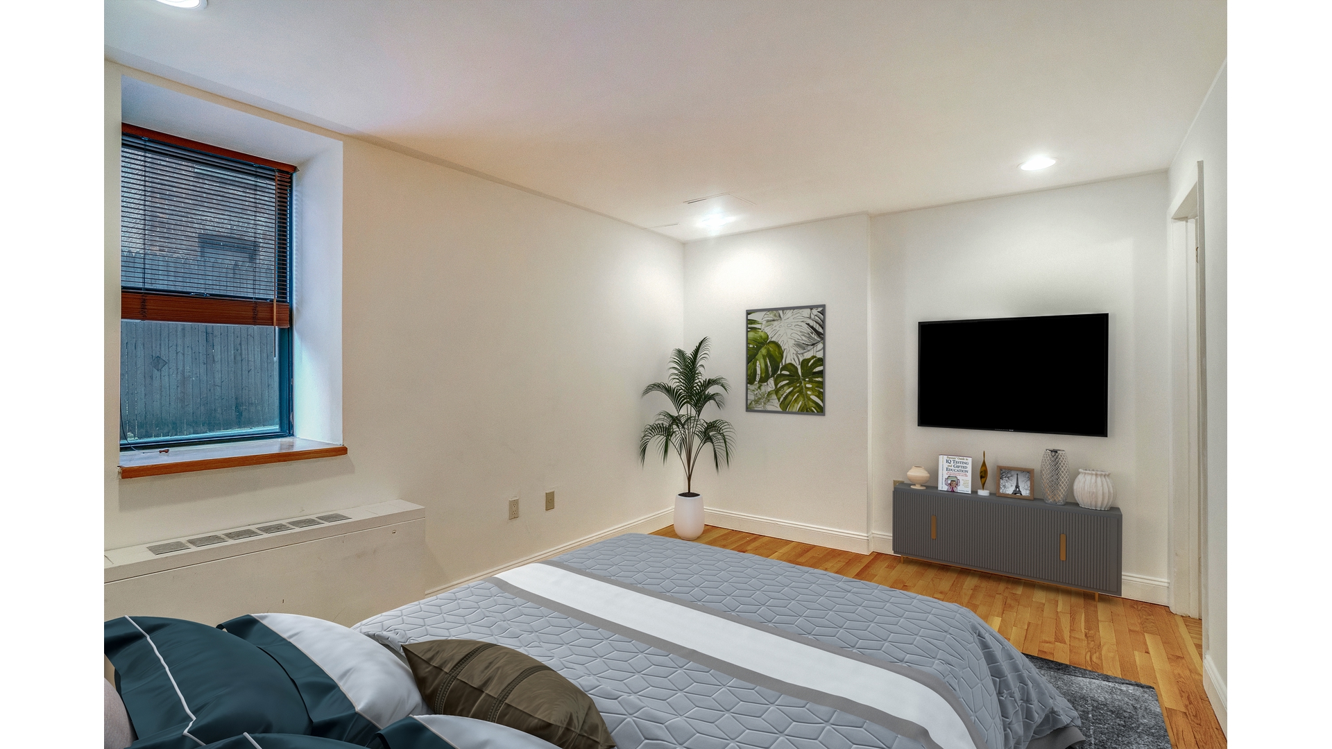 #8 photo, 317 W 95TH Street, Upper West Side , NY 10025