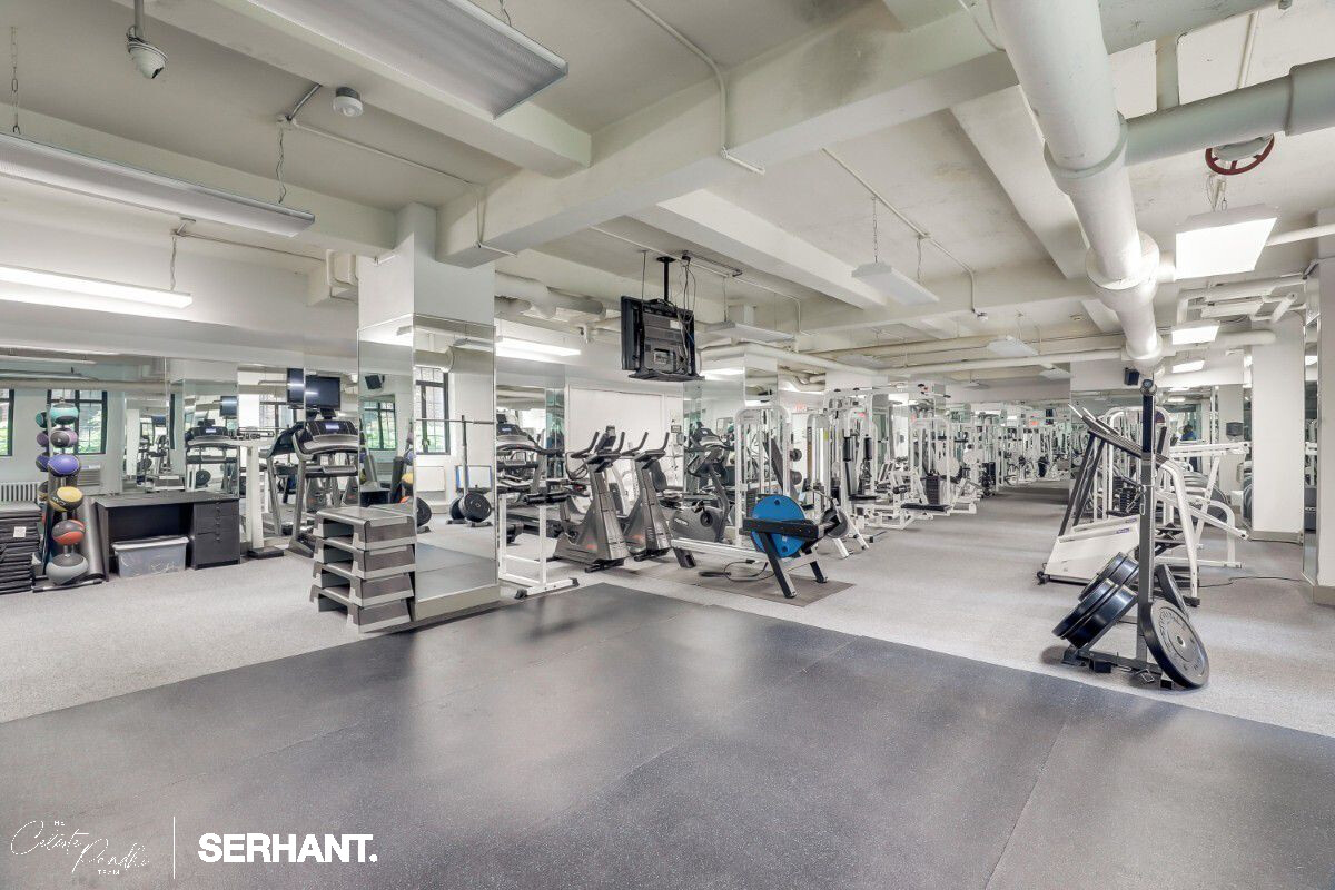 #15 photo, 320 E 42ND Street, Murray Hill , NY 10017