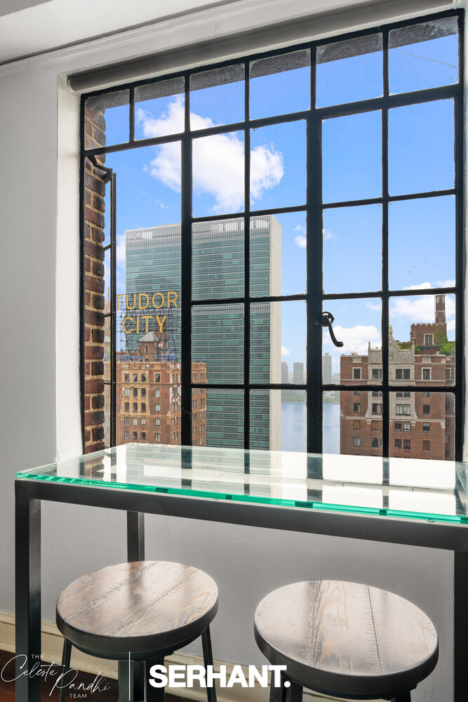 #6 photo, 320 E 42ND Street, Murray Hill , NY 10017