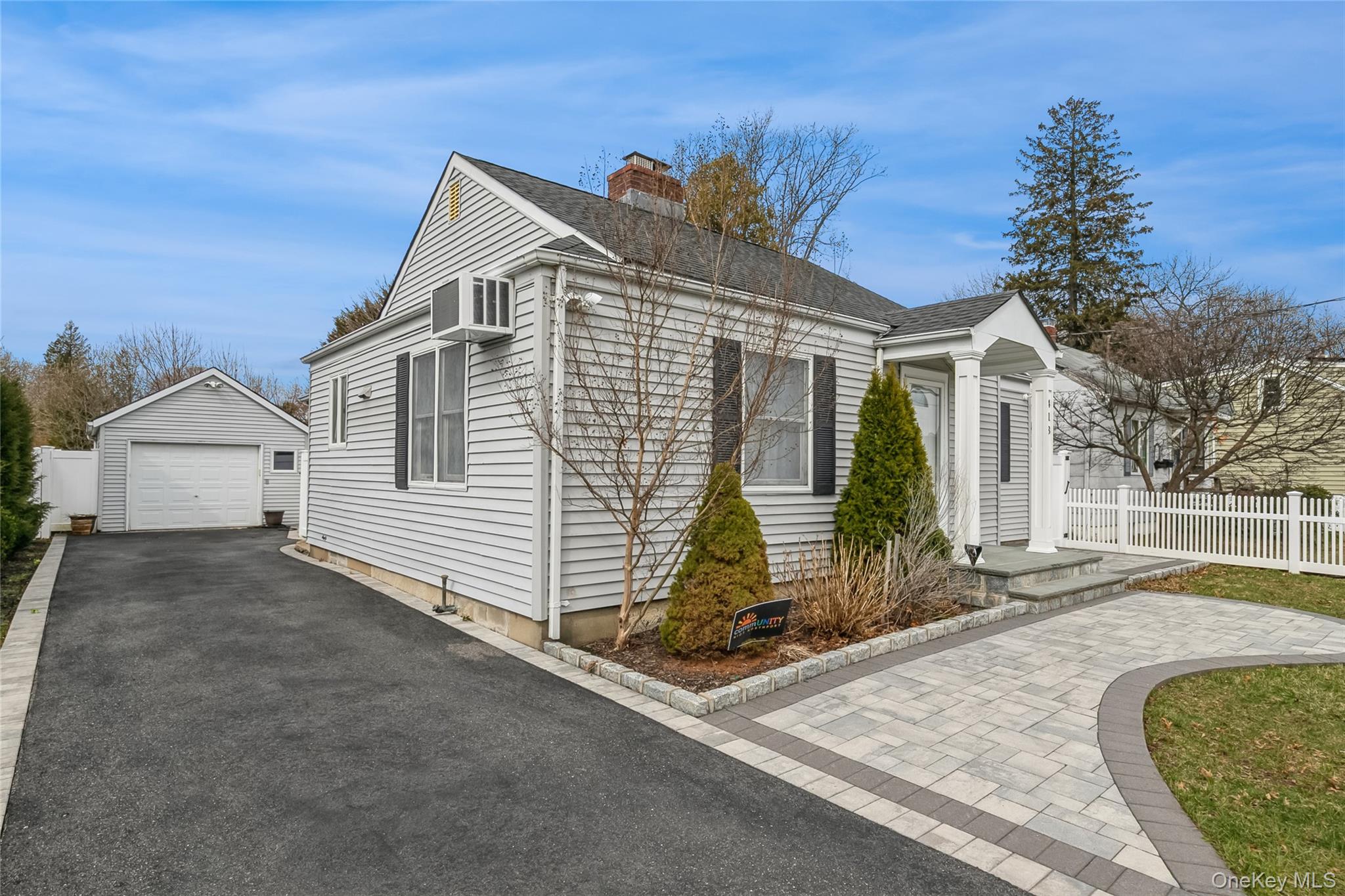 #15 photo, 413 3rd Street, East Northport , NY 11731