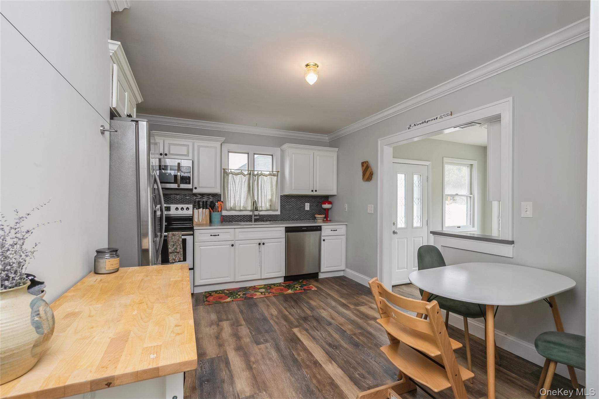 #5 photo, 413 3rd Street, East Northport , NY 11731