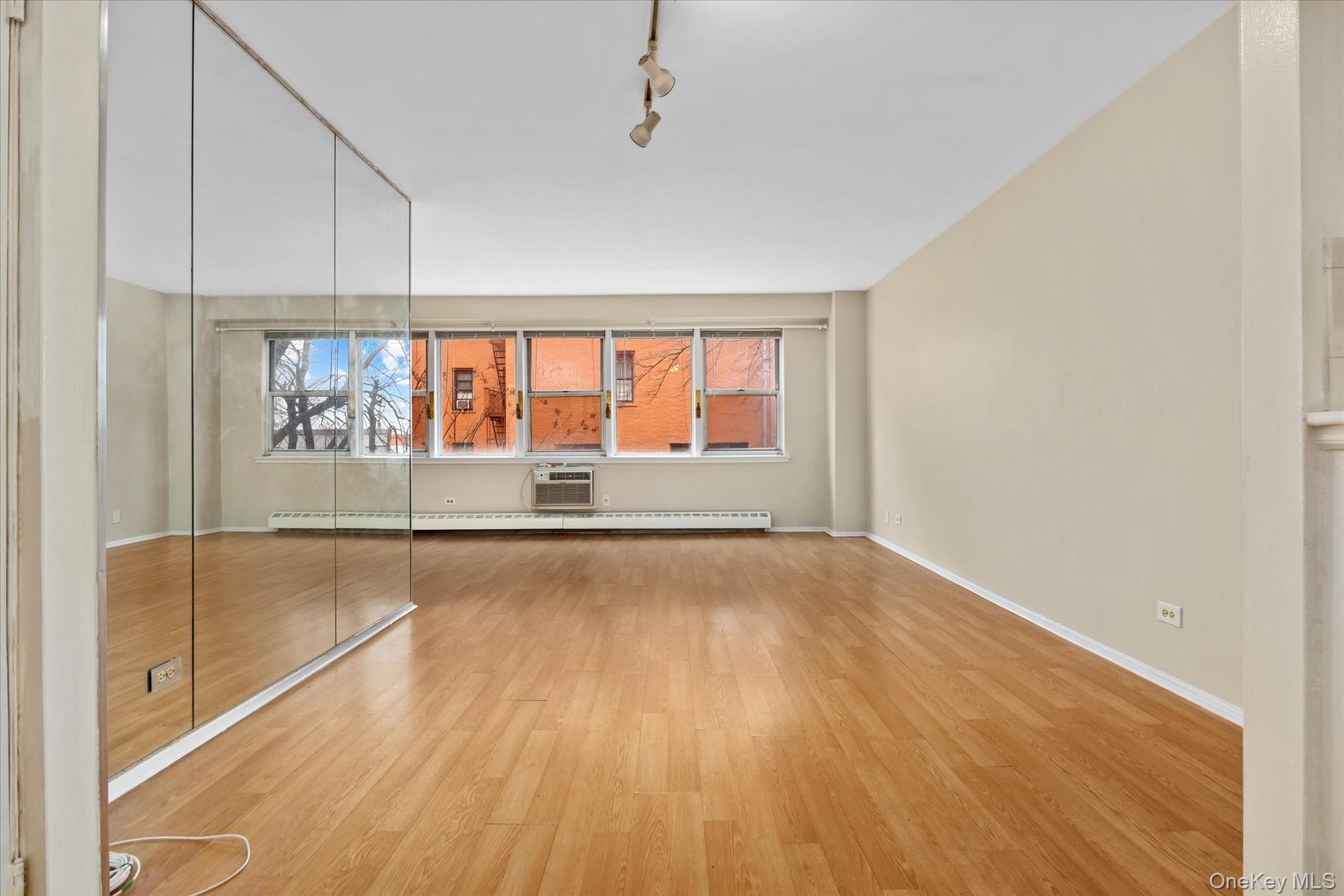 #4 photo, 87-15 165th Street, Jamaica , NY 11432