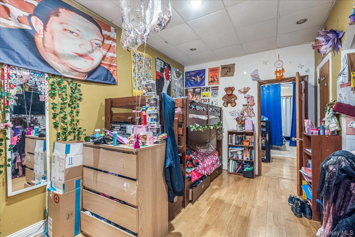 #9 photo, 7351 70th Street, Glendale , NY 11385