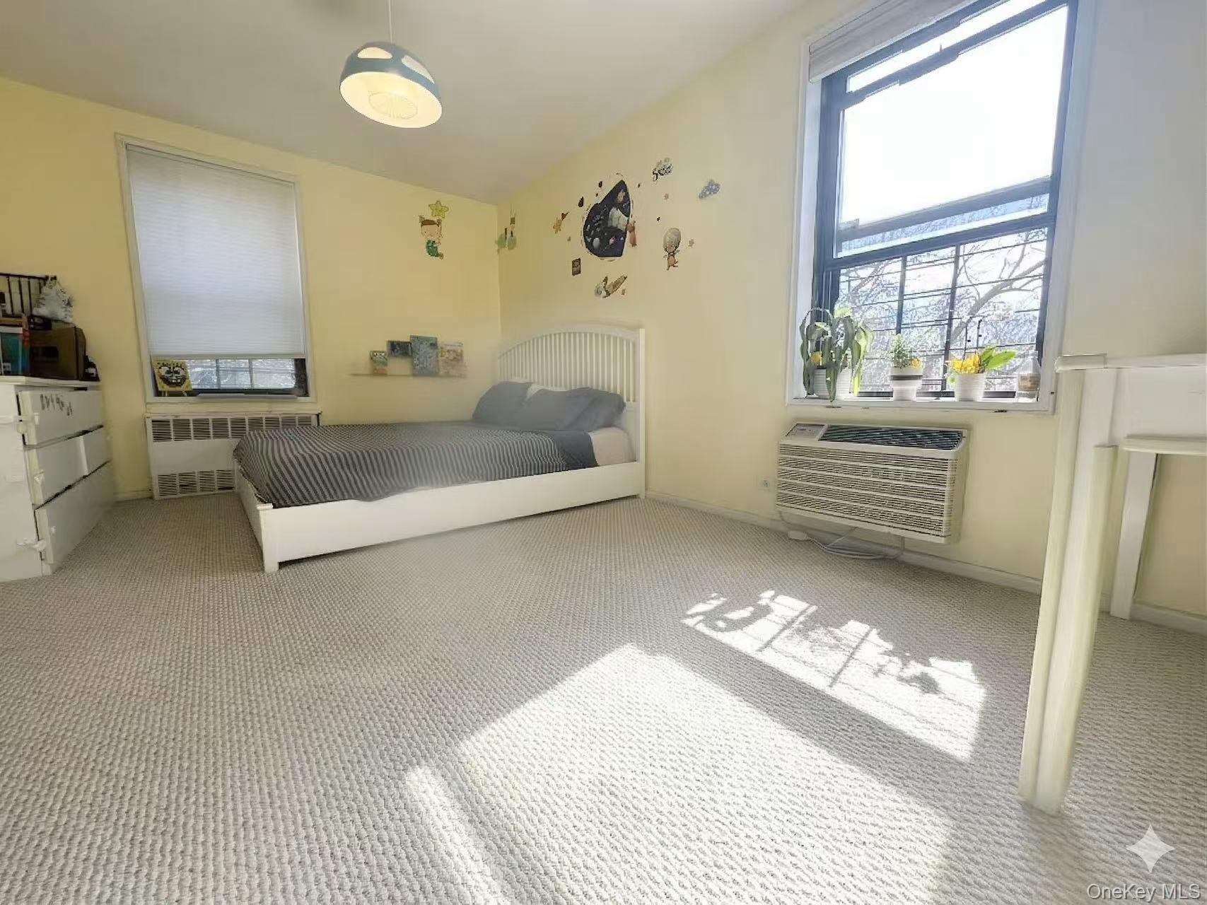 #5 photo, 224-24 Union Turnpike, Oakland Gardens , NY 11427