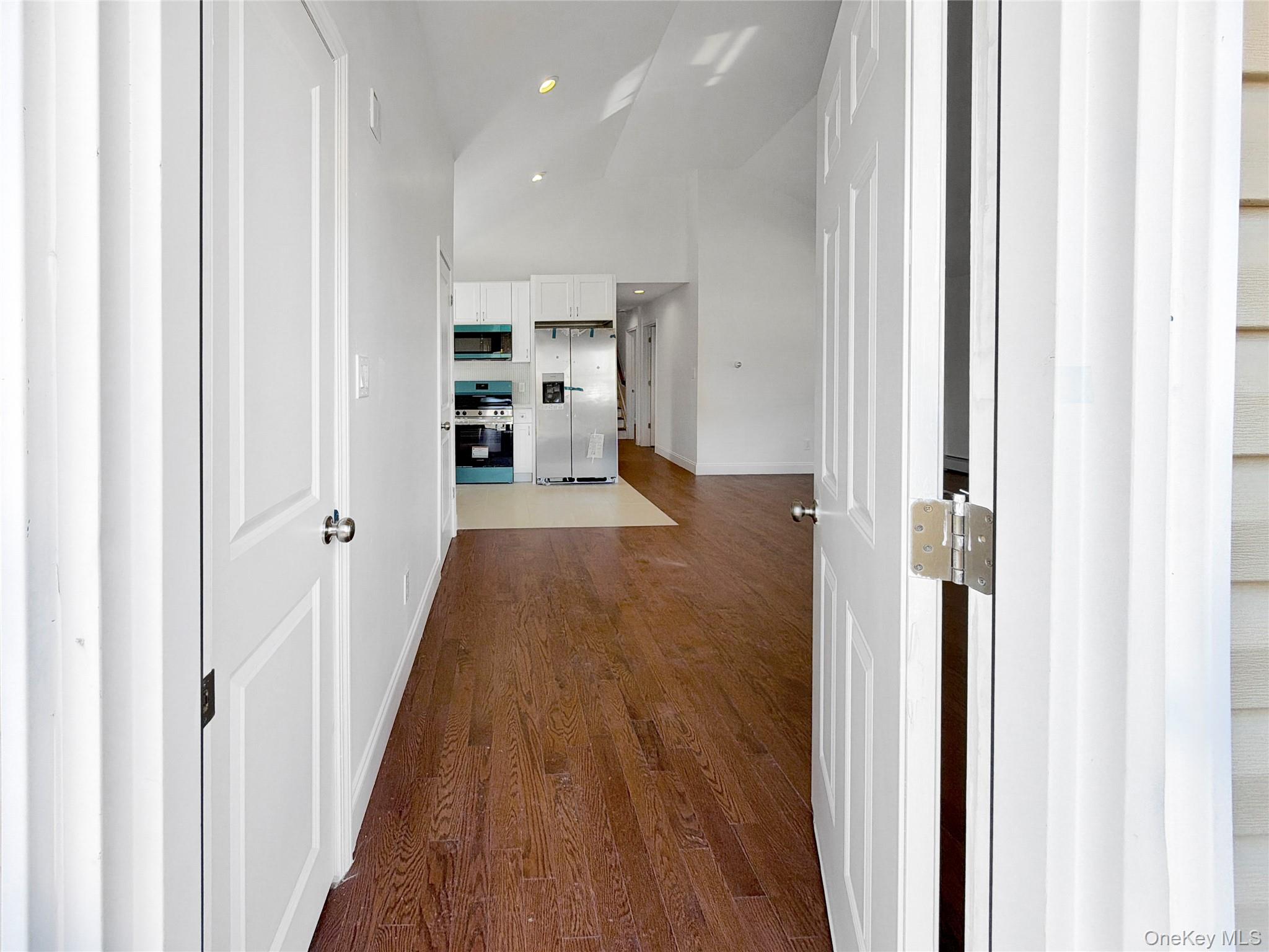 #14 photo, 37 Lancaster Place, নাসাউ কাউন্টি Hempstead , NY 11550