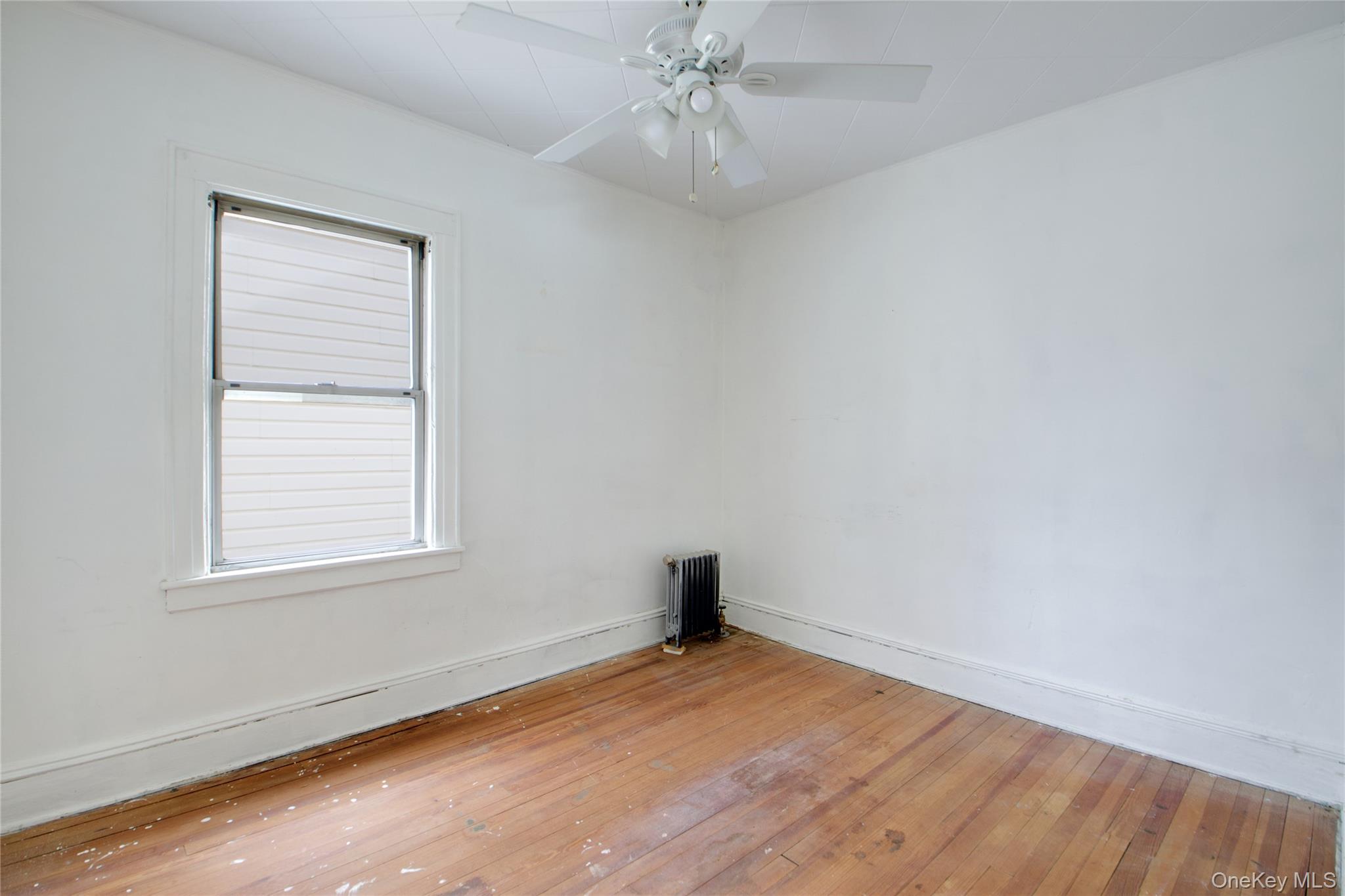 #15 photo, 9031 204th Street, Hollis , NY 11423