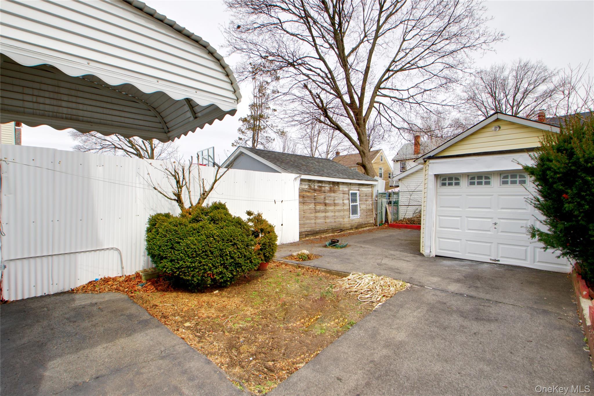 #18 photo, 9031 204th Street, Hollis , NY 11423